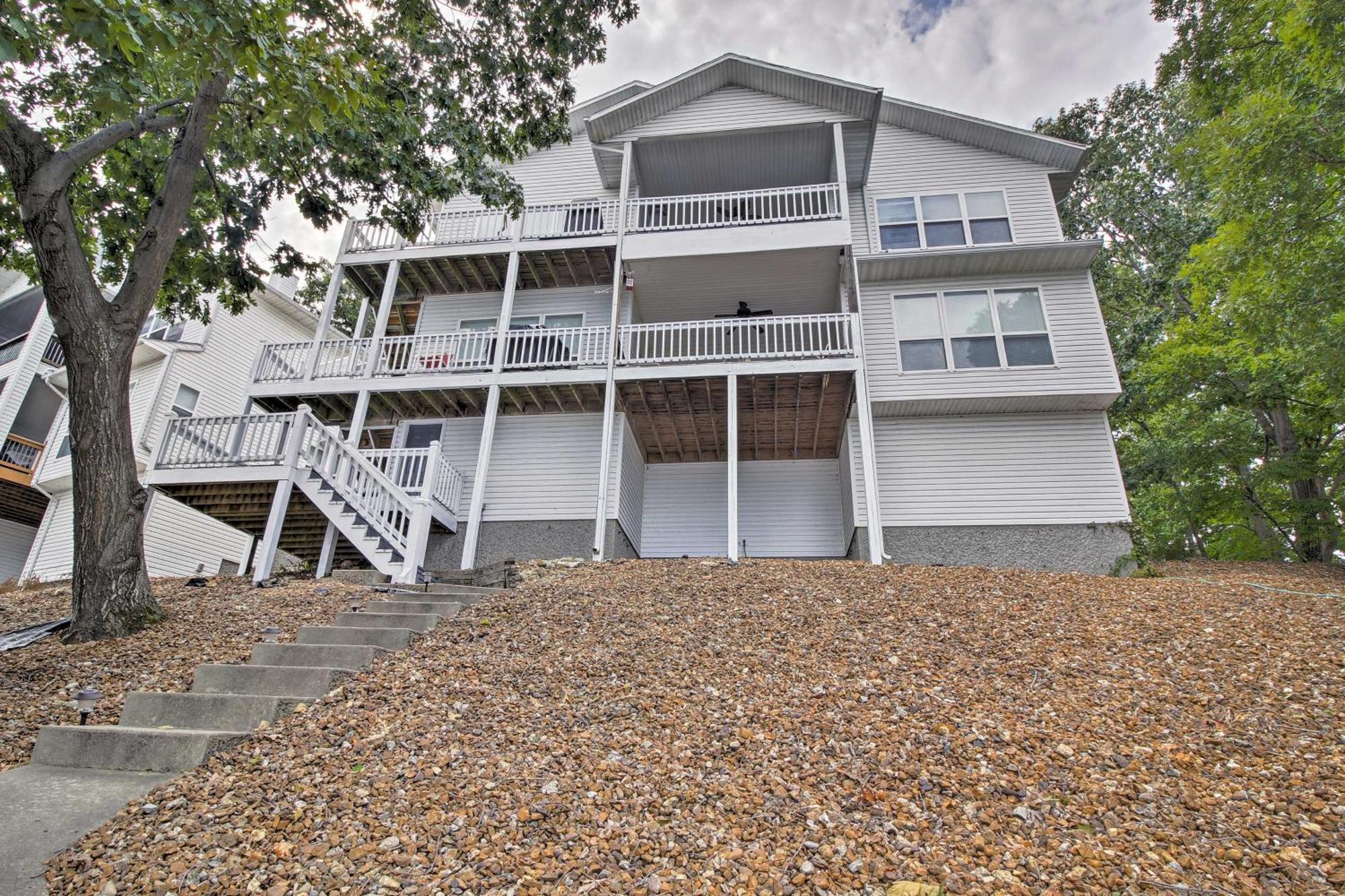 Townhouse With Shared Dock On Lake Of The Ozarks! Villa Exterior foto